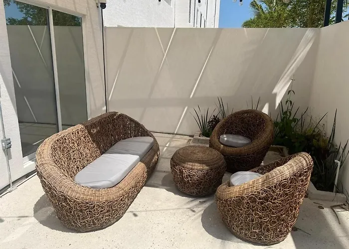 Ground Floor Apartment *